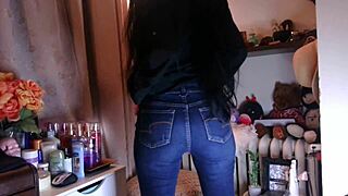 Ass In Tight Jeans Worshiped