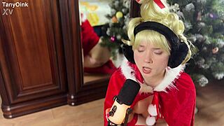 Cindy lou does christmas cosplay asmr in uniform