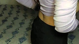 No money and offers to pay rent with sex