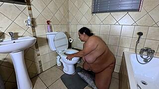 Fat pussy toilet licking