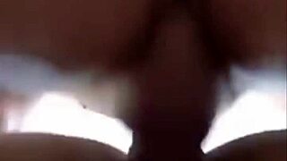 esposa gordinha bucetuda bends over for big cock