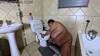 Fat pussy toilet licking