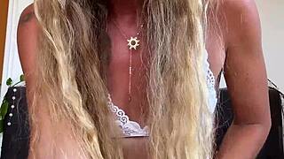 Teaser facesitting dirty talk lick my hairy pussy