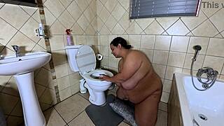 Fat pussy toilet licking