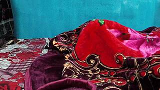 desi wife shows closeup pussy in bedroom