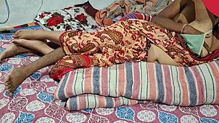 village bhabhi does fast chudai on hairy pussy