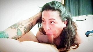 deliciosa mamada al amigo de mi padrastro me encanta su sabor mamada milf amateur