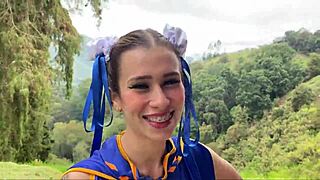 Chun-li sucks cock and twerks in costume
