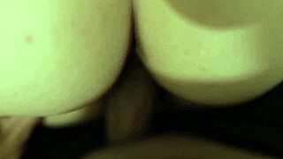 bokep indo terbaru cewek bening pakai rok satin di entot sampai keluar di memek enak banget