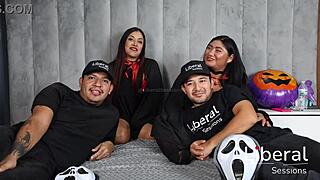 un juego previo antes de compartir sus esposas