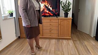 birthday gift for a single mature stepmother